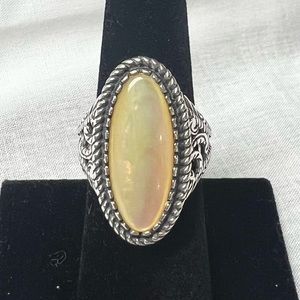 Carolyn Pollack Mother of Pearl Ring, Sterling Silver. Size 9